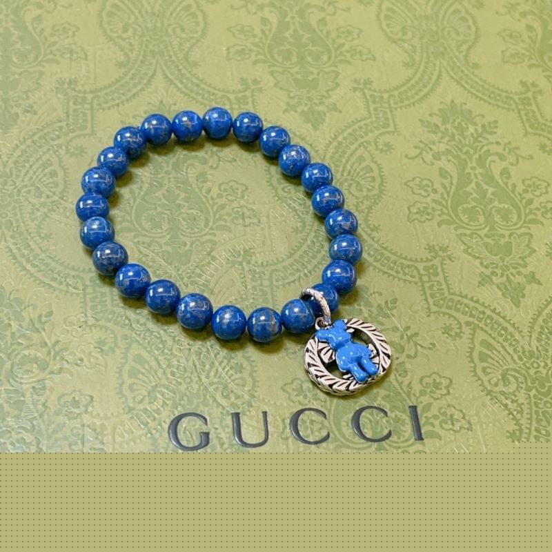 G*u*i bracelets